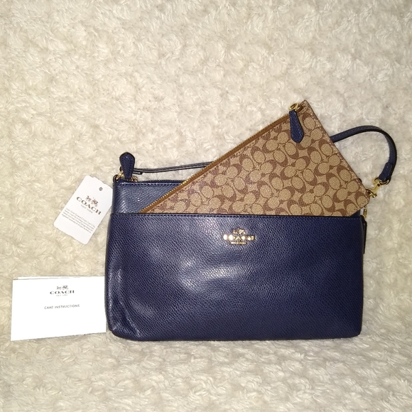 *SOLD* Coach Crossgrain Leather Pop Pouch (F65807) - Picture 4 of 7